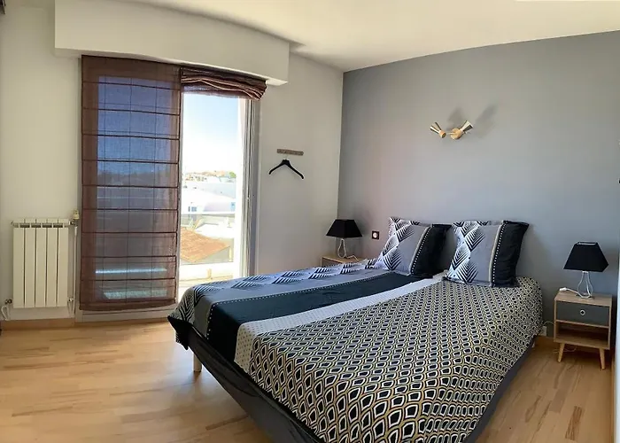 Apartmán Appt 4 Pers, Centre-ville A Pieds, 300m, Apercu Mer, Tres Calme Parking Prive, Possibilite Garage Et Location Velos Electriques