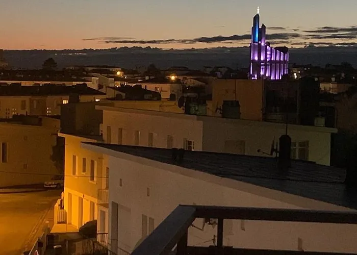 Appt 4 Pers, Centre-ville A Pieds, 300m, Apercu Mer, Tres Calme Parking Prive, Possibilite Garage Et Location Velos Electriques *