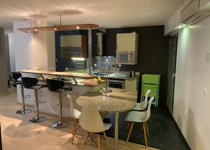 Apartmán Appt 4 Pers, Centre-ville A Pieds, 300m, Apercu Mer, Tres Calme Parking Prive, Possibilite Garage Et Location Velos Electriques Royan