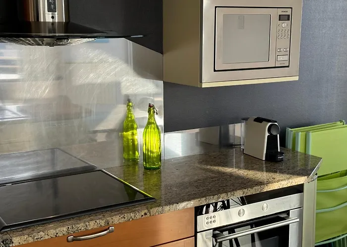 Apartmán Appt 4 Pers, Centre-ville A Pieds, 300m, Apercu Mer, Tres Calme Parking Prive, Possibilite Garage Et Location Velos Electriques Royan