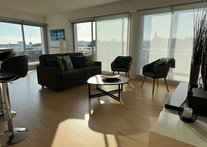 Apartmán Appt 4 Pers, Centre-ville A Pieds, 300m, Apercu Mer, Tres Calme Parking Prive, Possibilite Garage Et Location Velos Electriques